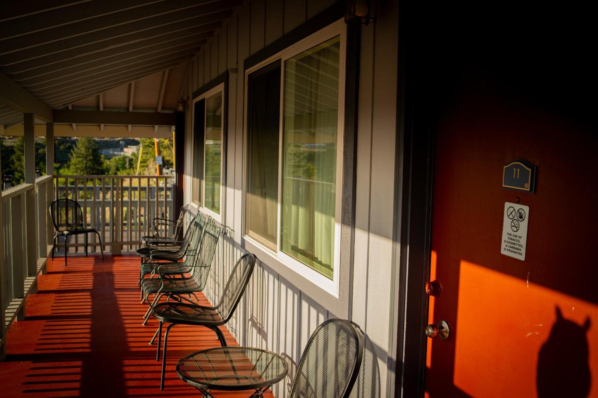 Yosemite Gateway Motel Lee Vining Exteriér fotografie